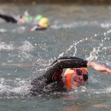 Dive in Without Drowning: 5 must know tops for first time triathlon swimmers.